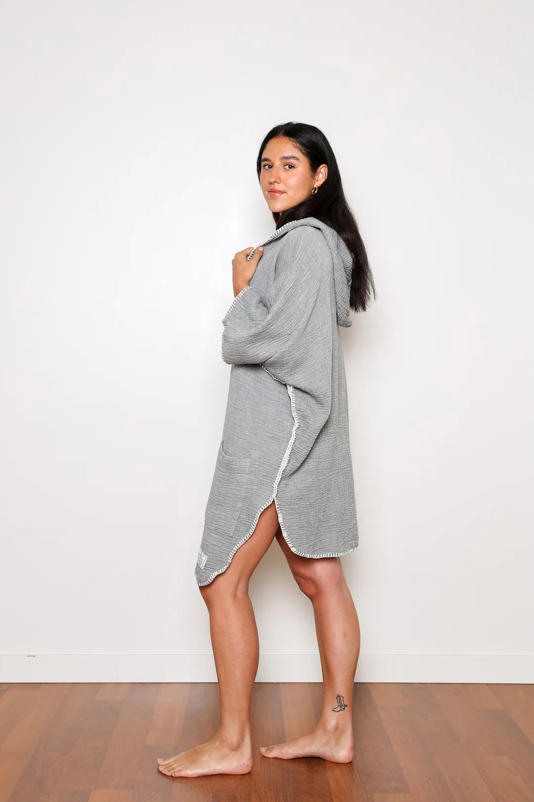 Tofino Towel Co. The Cocoon Surf Women's Muslin Poncho
